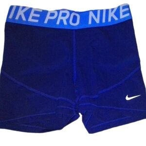 Nike Pro shorts (M)